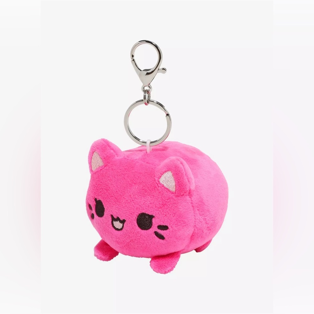 Tasty Peach Meowchi Lychee Plush Key Chain
